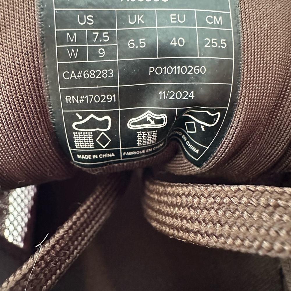 ALO Yoga Runner Brown Sneakers - Picture 4 of 4